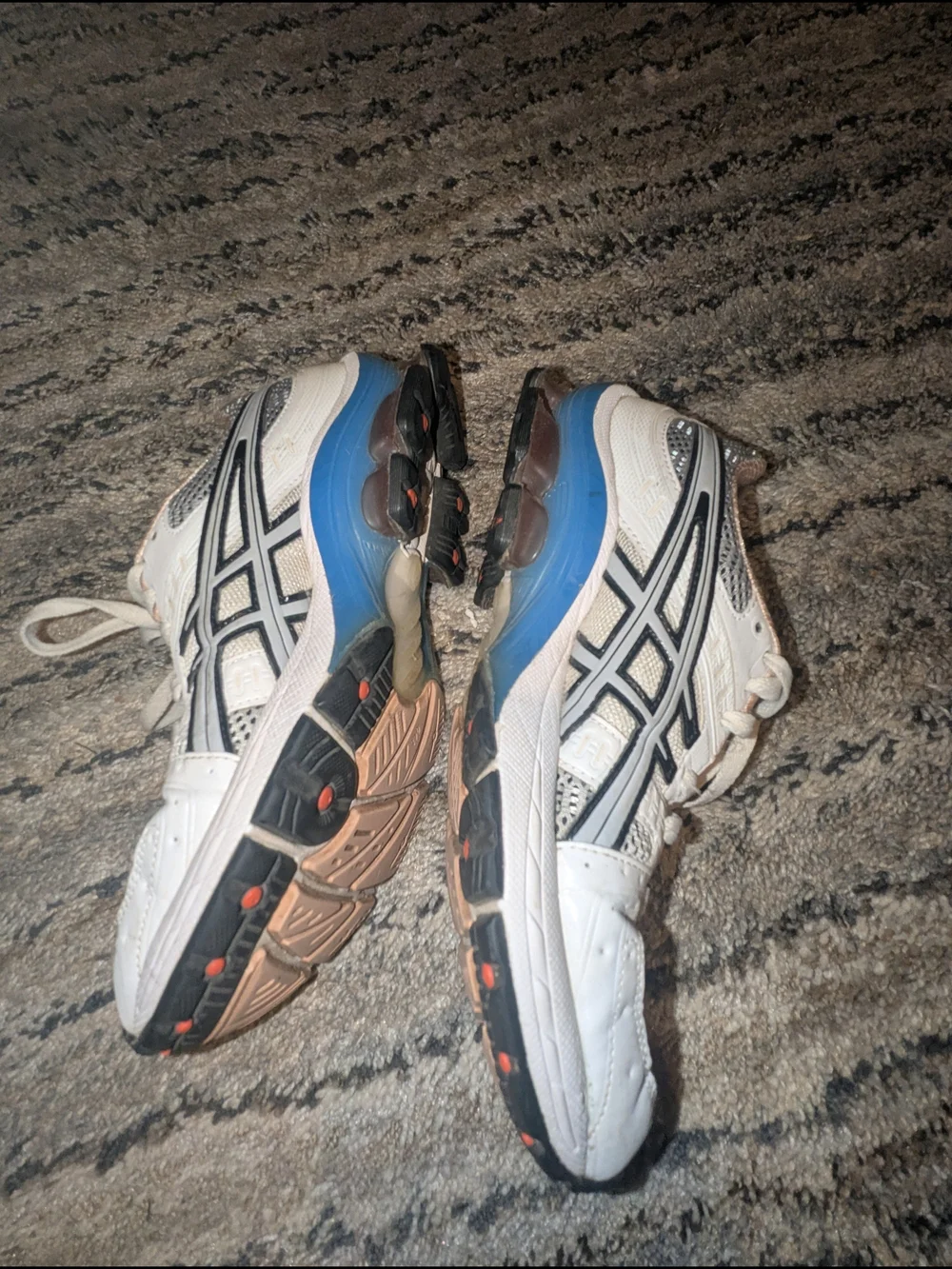 ASICS Women's White and Blue GEL-Kinsei Athletic Shoe